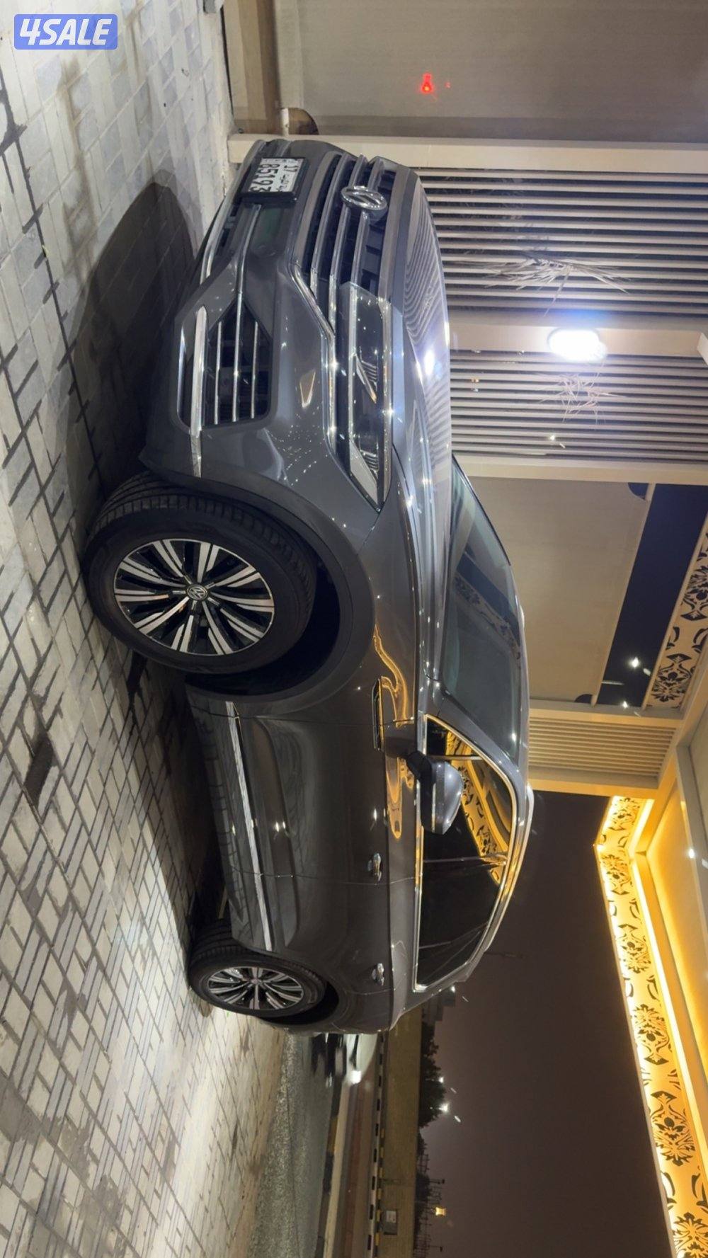 للبيع جيب طوارق موديل 2019 بحاله الوكاله كامل المواصفات ماشي 190 الف0