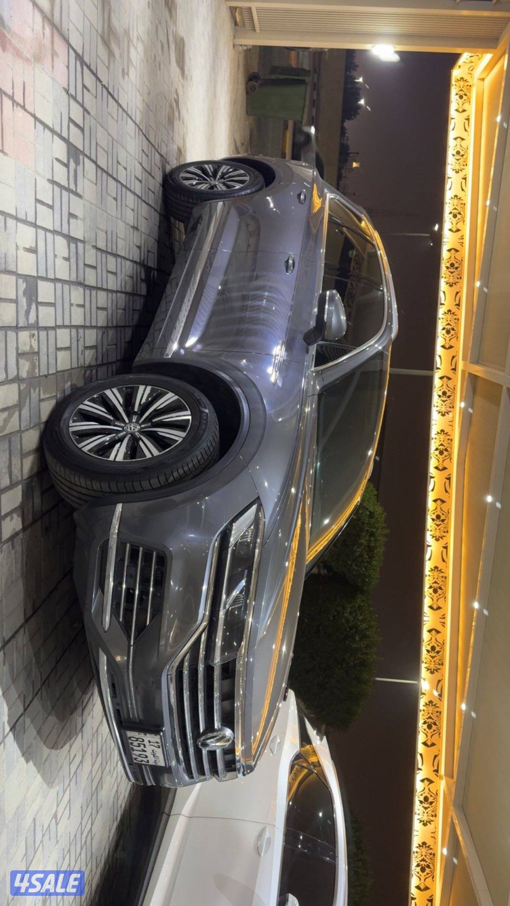 للبيع جيب طوارق موديل 2019 بحاله الوكاله كامل المواصفات ماشي 190 الف12