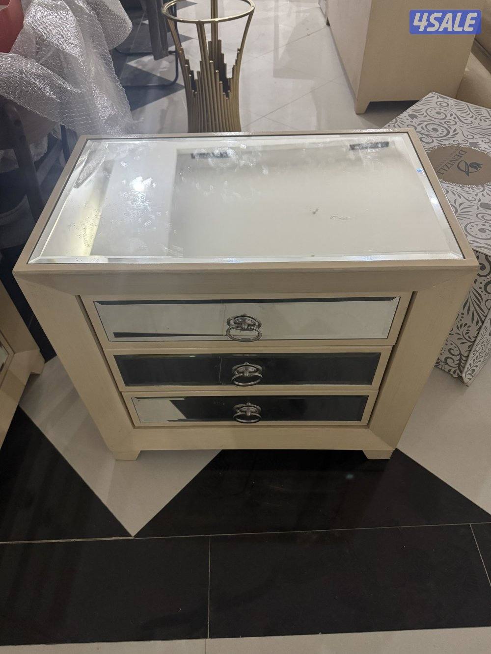 بيع اثاث مستعمل نظيف2