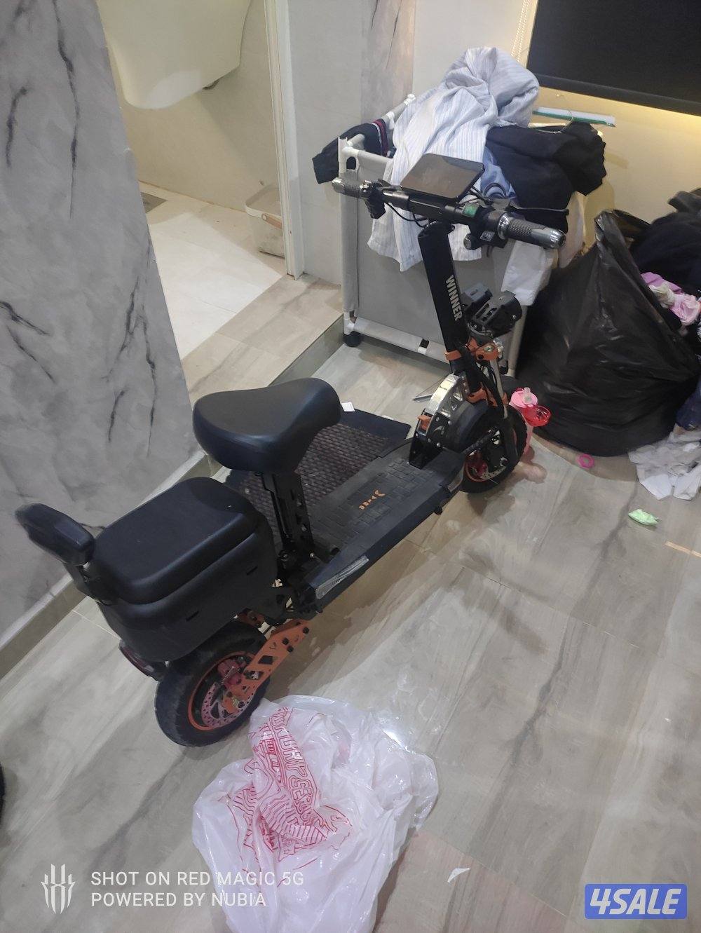 للبيع اسكوترين للبيع1