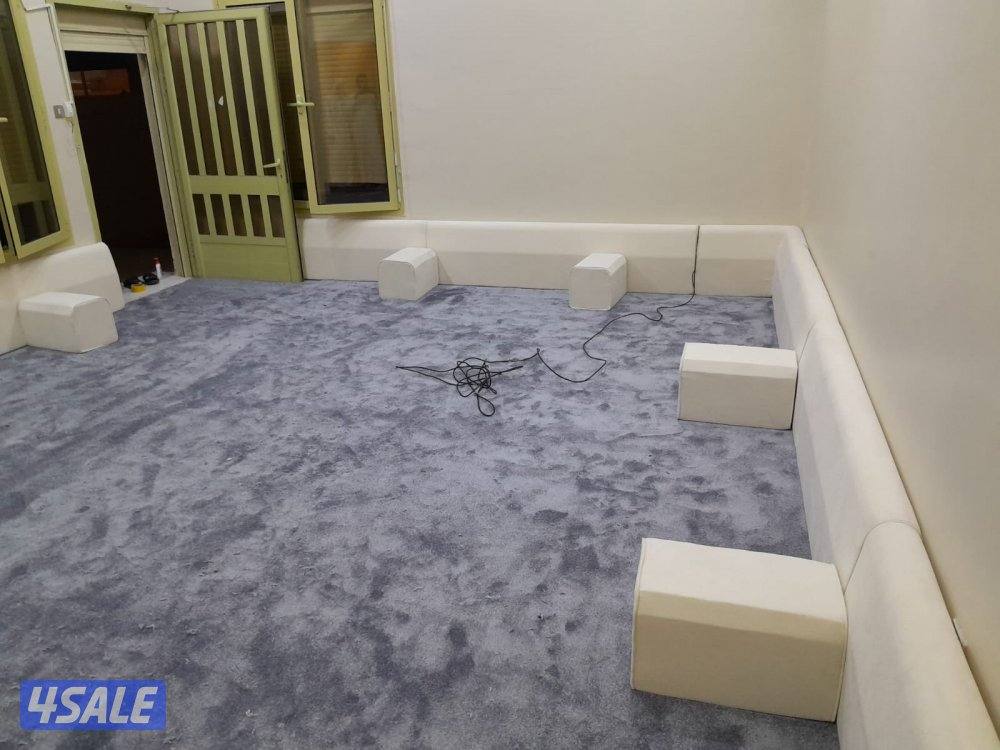 كل ما يخص الديوانيات لدينا سجاد مساند بغلي وسعودي نقشات حفر يدوي باركي3