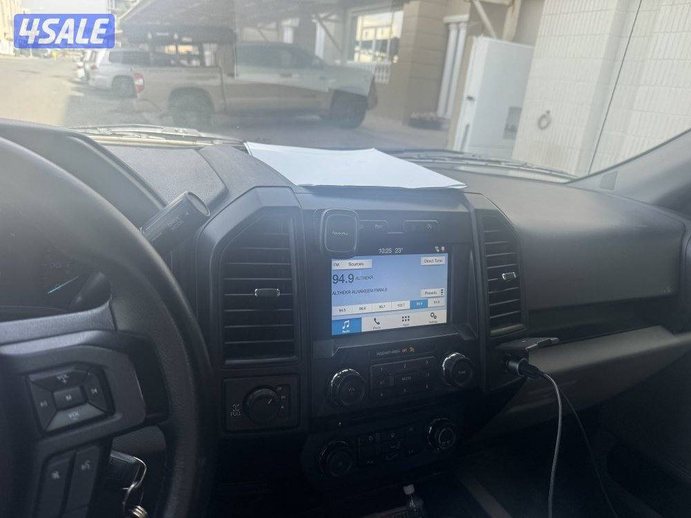 للبيع وانيت فورد f150 غمارتين3