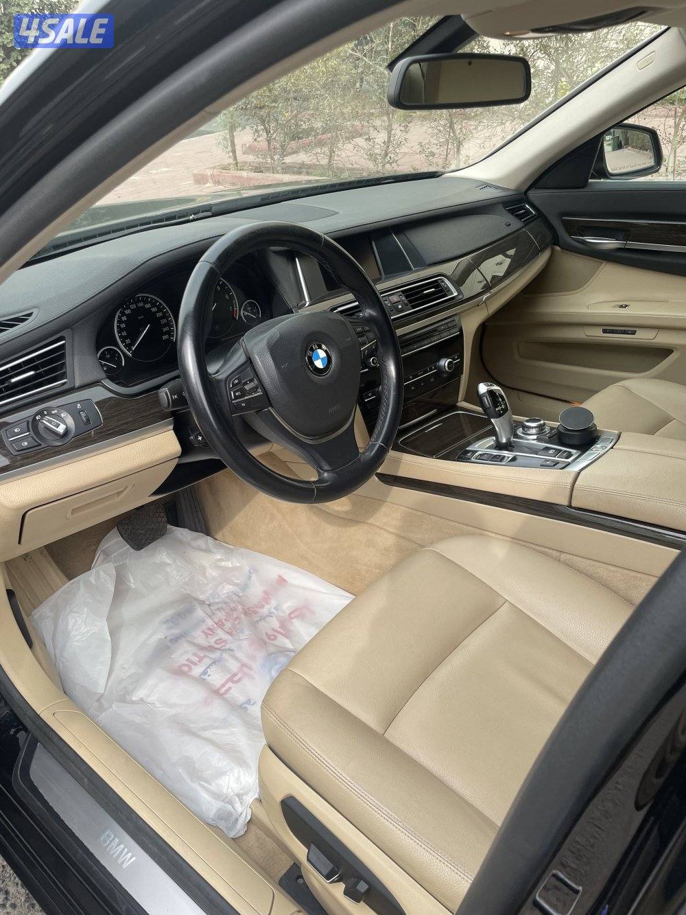 للبيع بي ام 730li موديل 20152