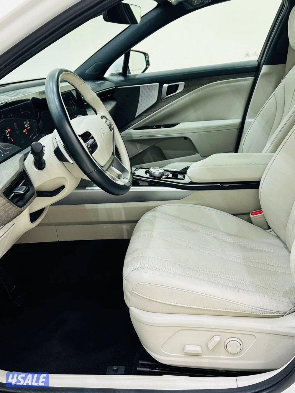 للبيع كـيــــا  3.5  K8 موديل 20244