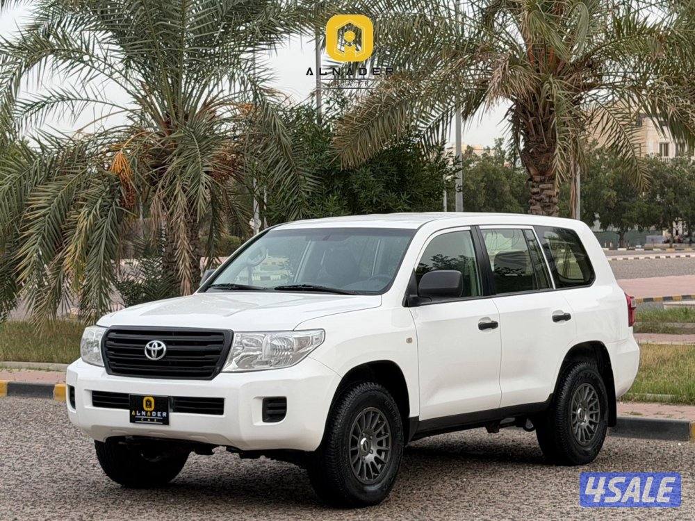 للبيع لاندكروزر G ستاندر صفاق موديل 2012 بحالة ممتازه0