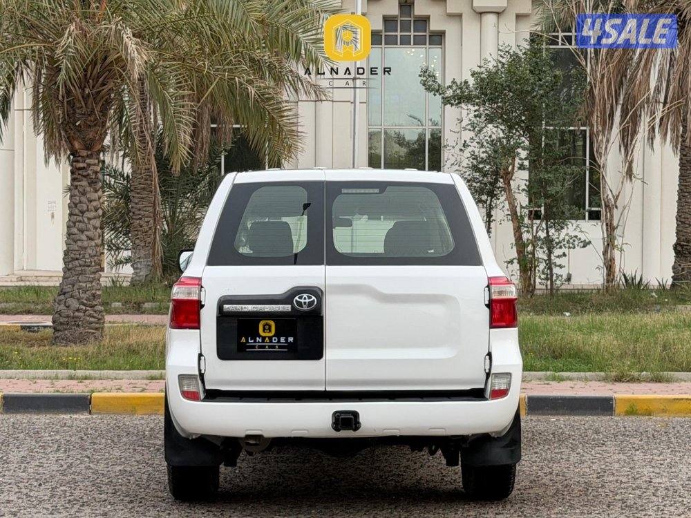 للبيع لاندكروزر G ستاندر صفاق موديل 2012 بحالة ممتازه4