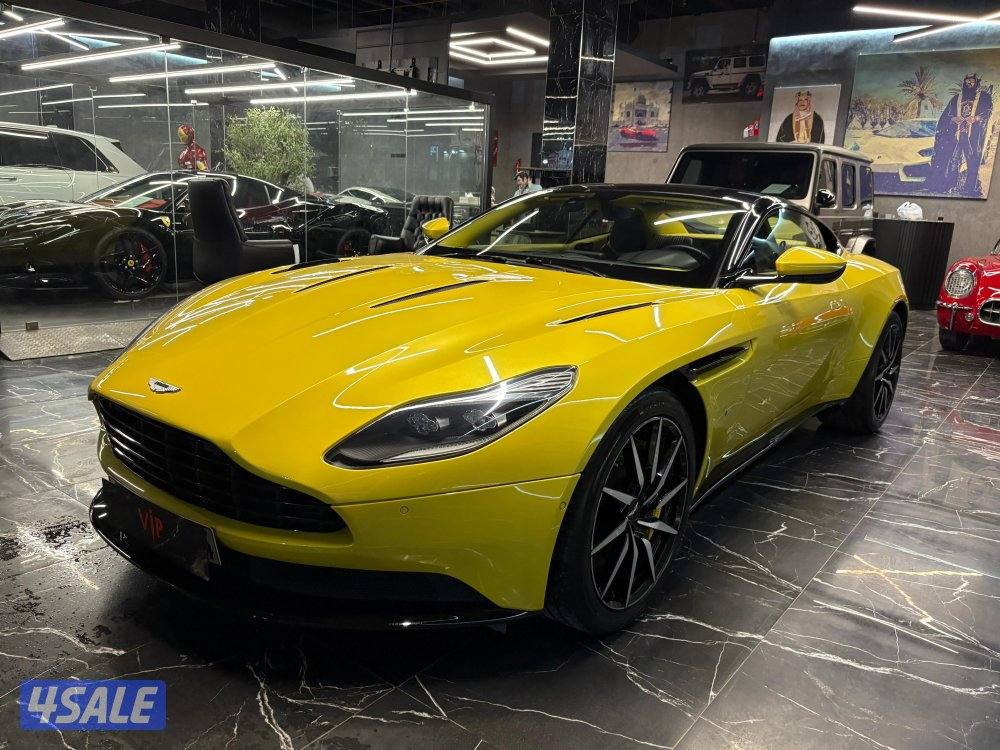 اوستن مارتن DB110