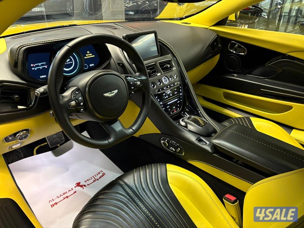 اوستن مارتن DB112