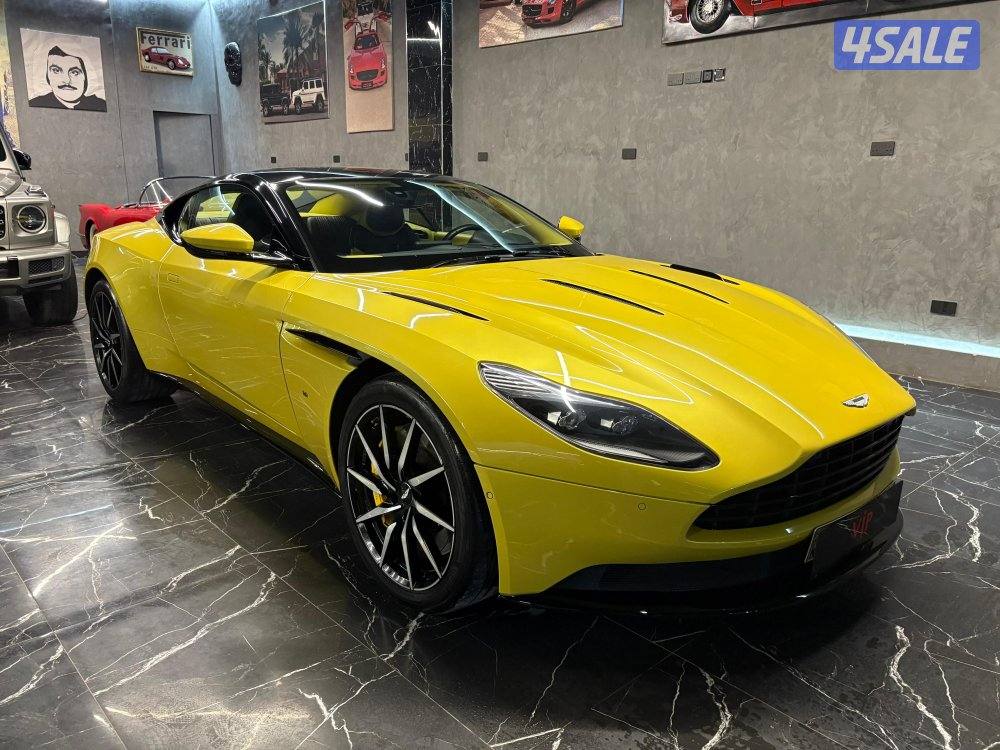 اوستن مارتن DB114