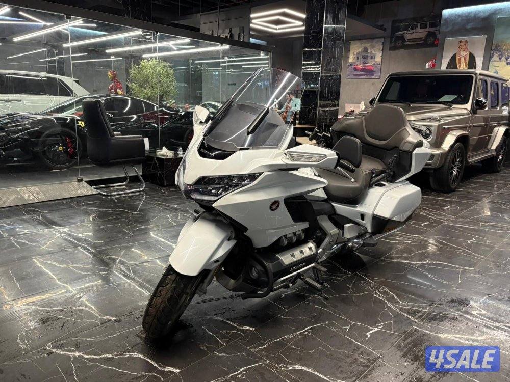 هوندا GOLDWING0