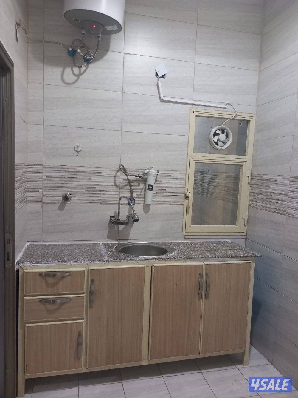 شقق للايجار خلو غرفة وصالة ومطبخ وحمام تشطيب سوبر لوكس يوجد باركنً  🚙🚗1