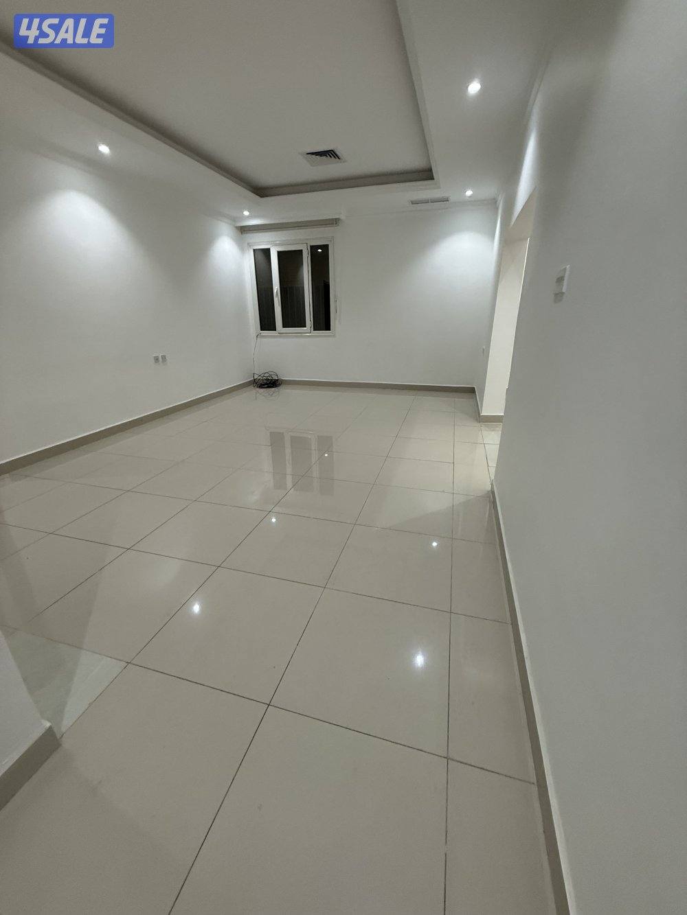 لايجار دور كامل جابر الاحمد قطعه 5وسيع2