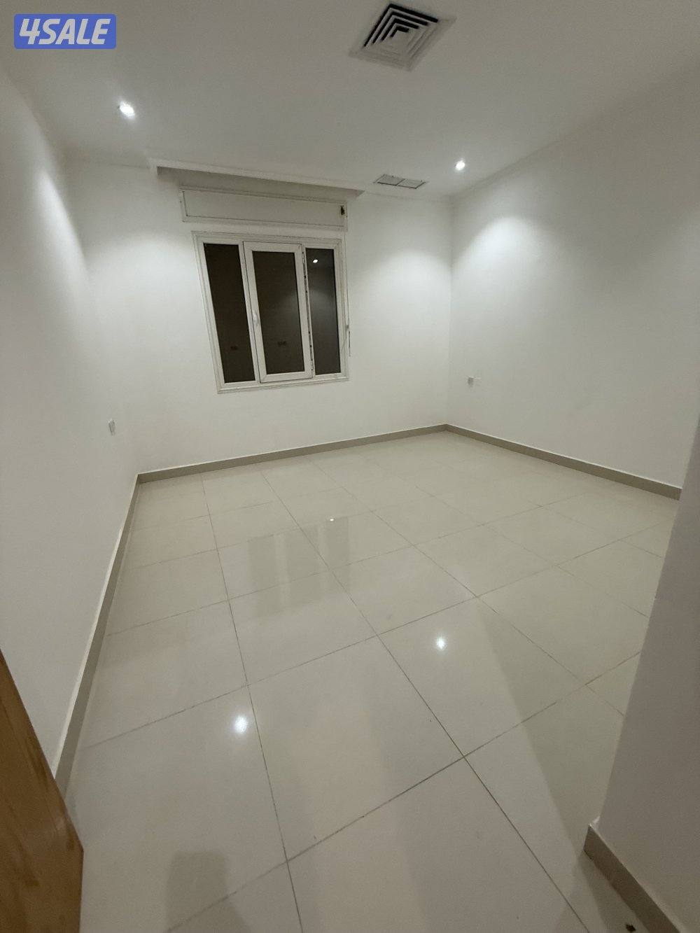 لايجار دور كامل جابر الاحمد قطعه 5وسيع4