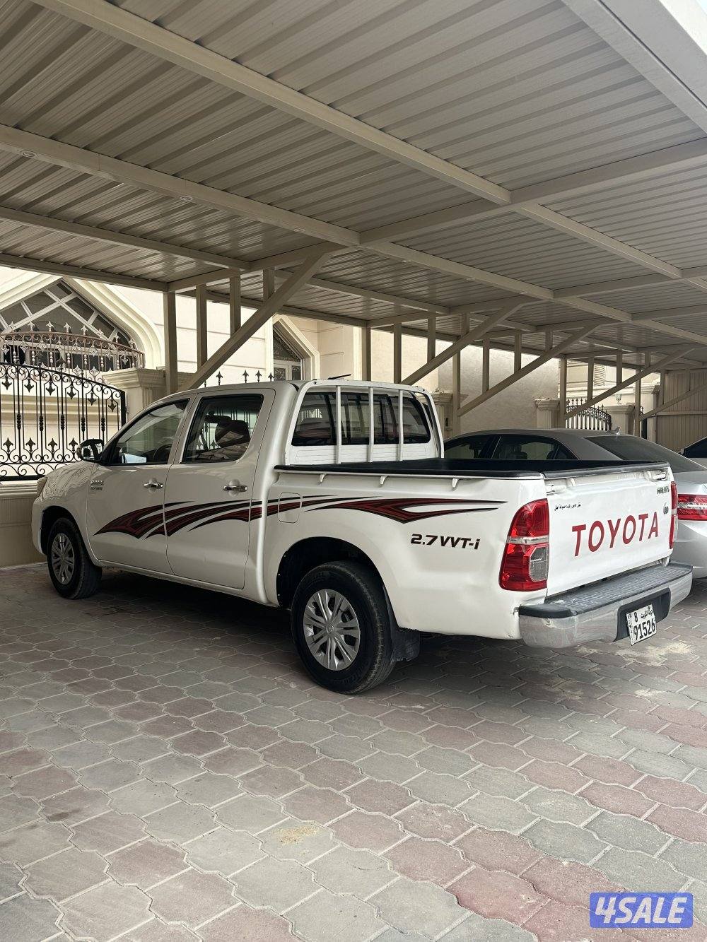 للبيع هايلكس 20143