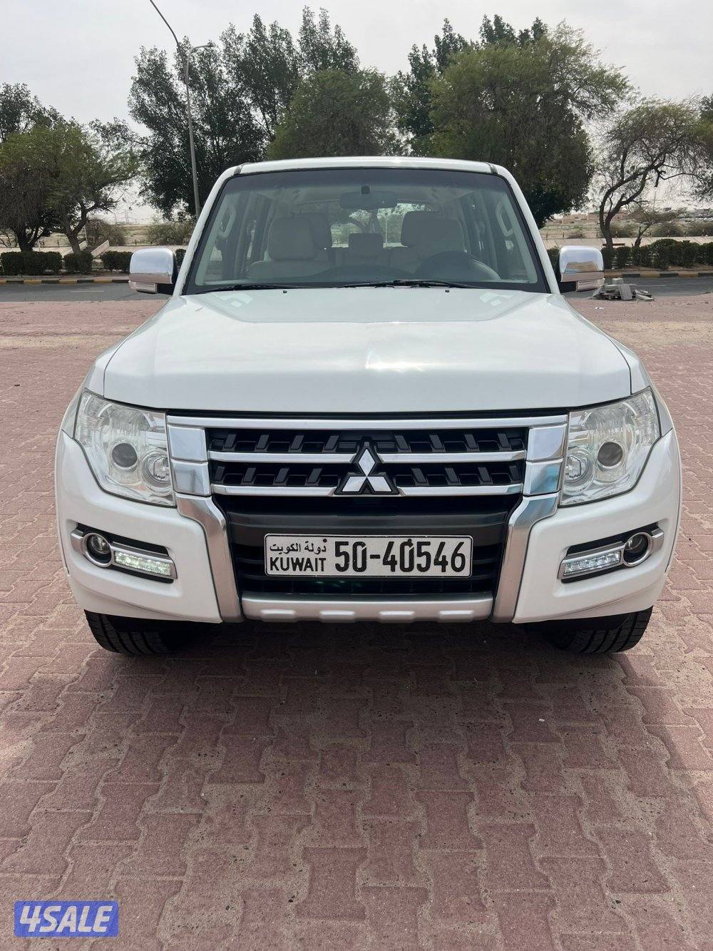 للبيع باجيرو موديل 2017 شرط الفحص0