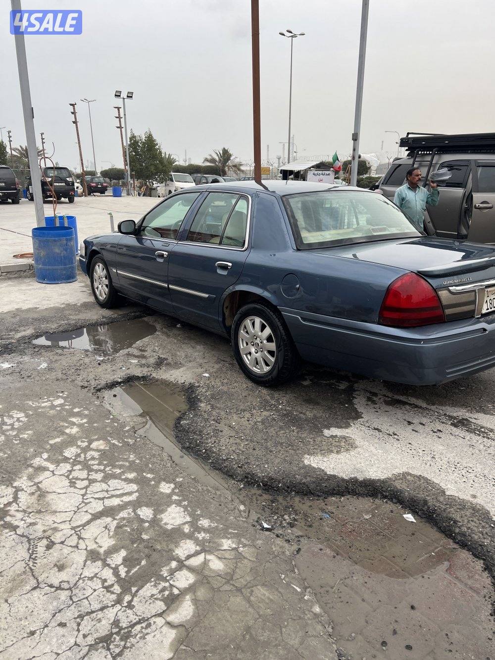 للبيع فورد ماركيز 2007  ماشي 520 الف البيع على السوم2