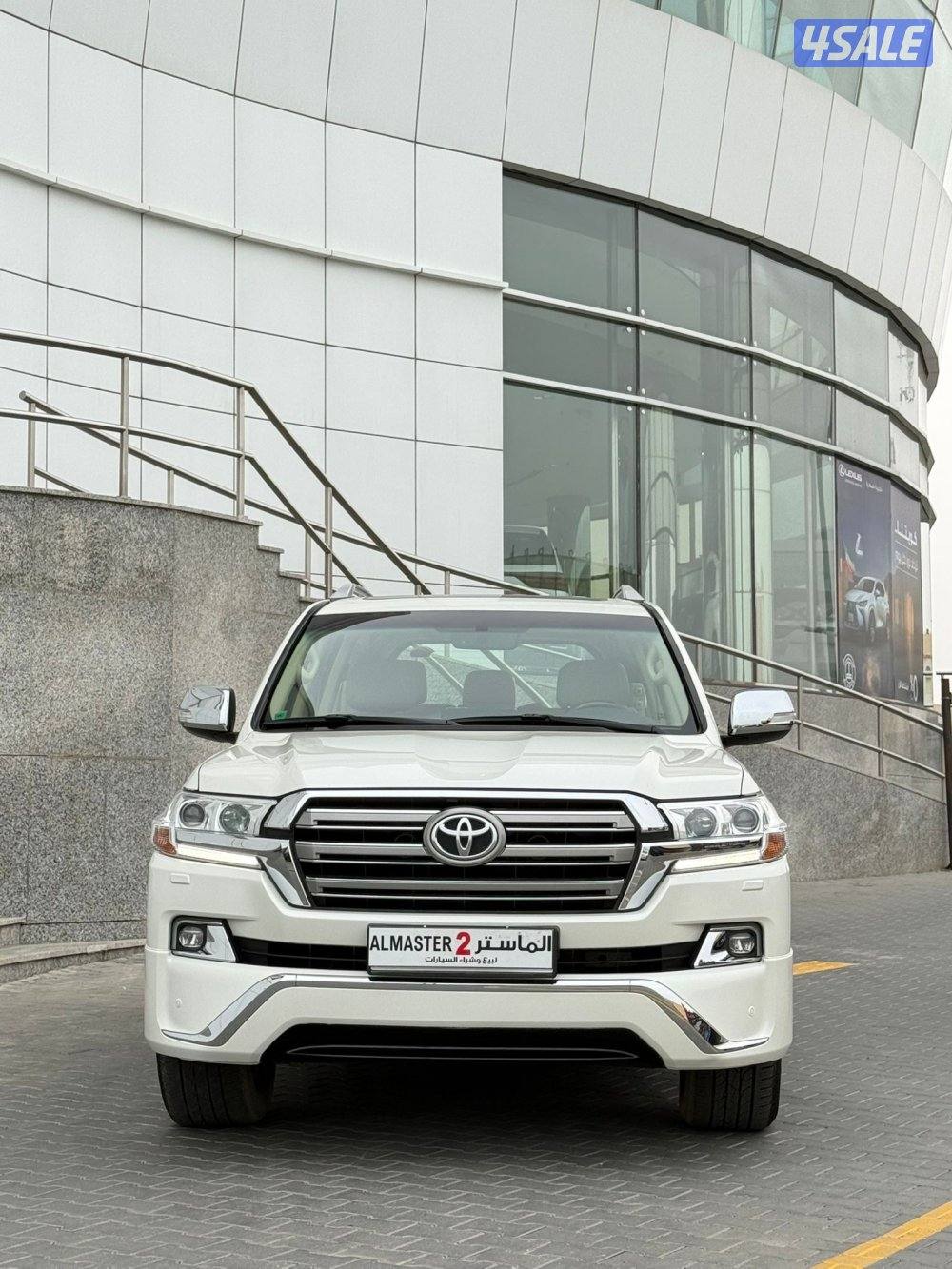 للبيع لاند كروزر GXR 2017 صبغ الوكاله1