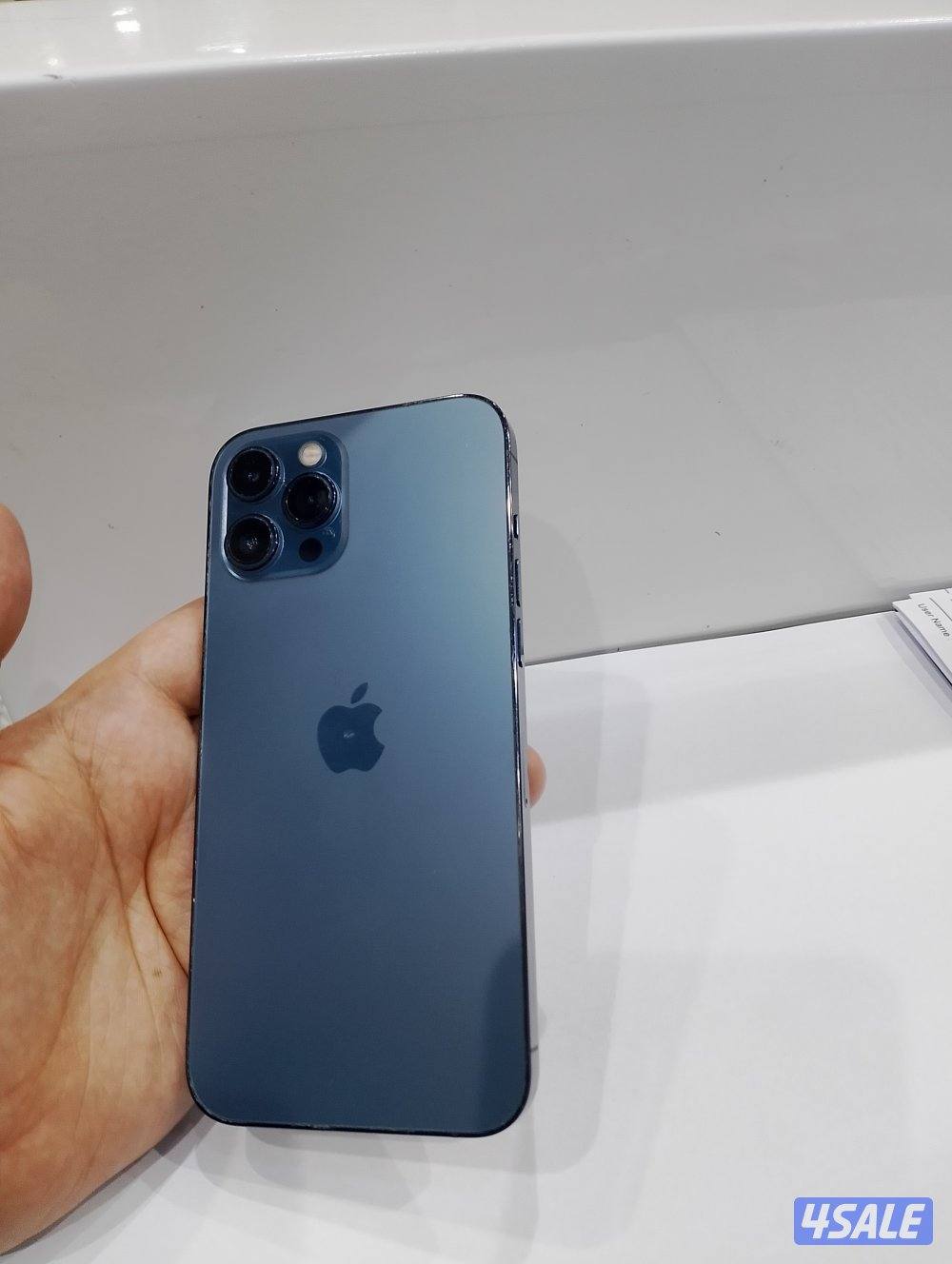 ايفون 12pro max جيجا 2560