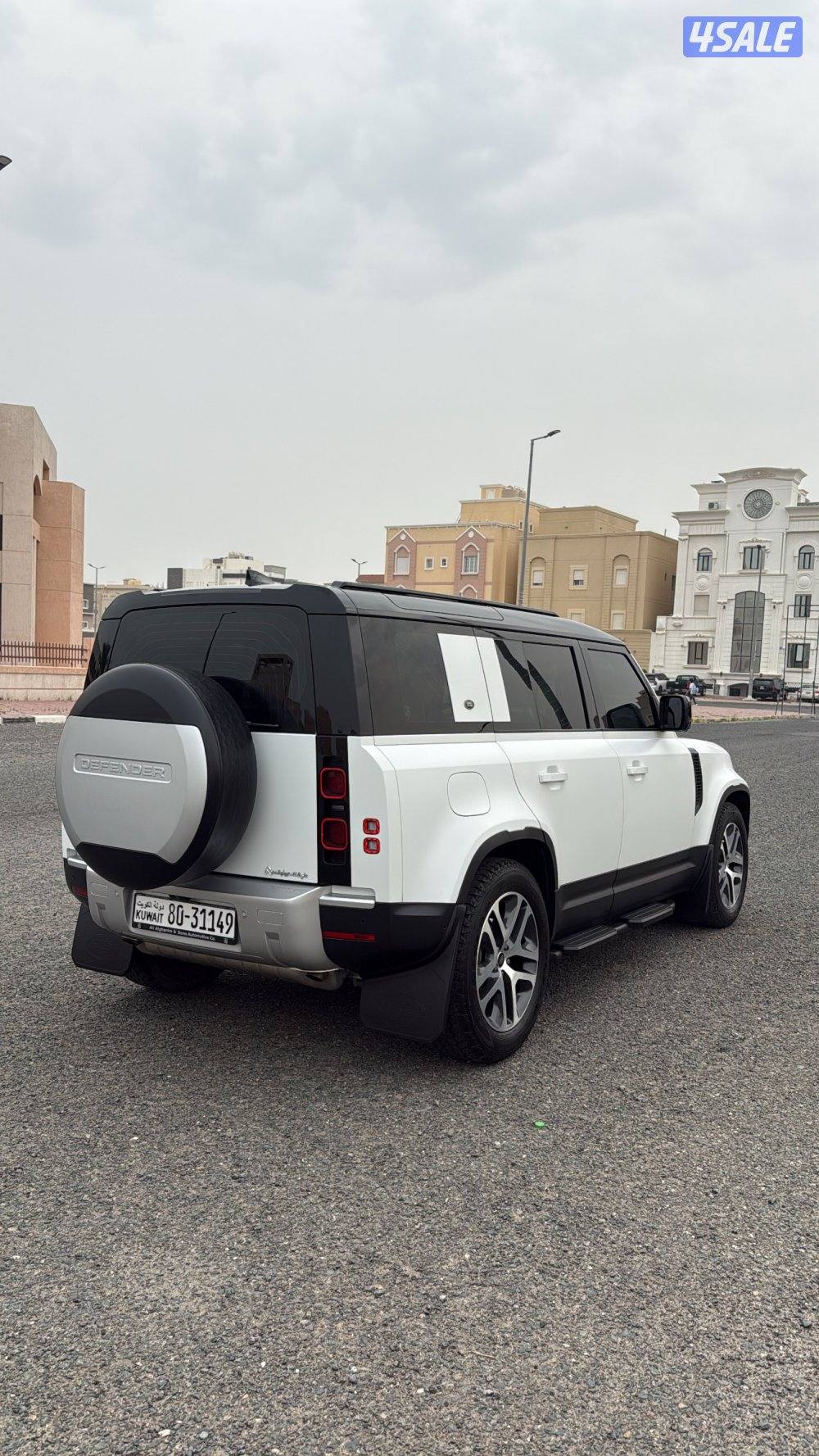 ديفندر 6 سلندر 20245