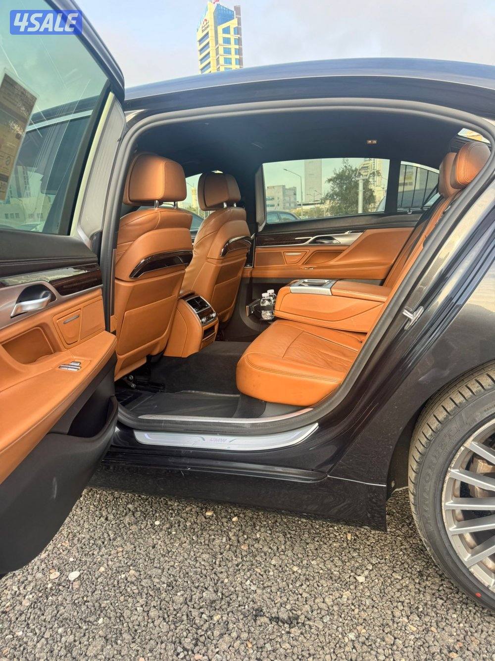 بي ام دبليو 740 للبيع2