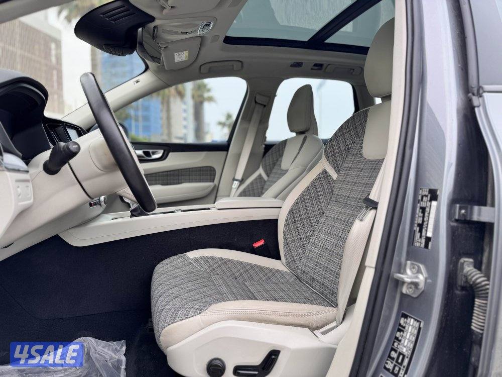 فولفو X C 60 موديل 20219