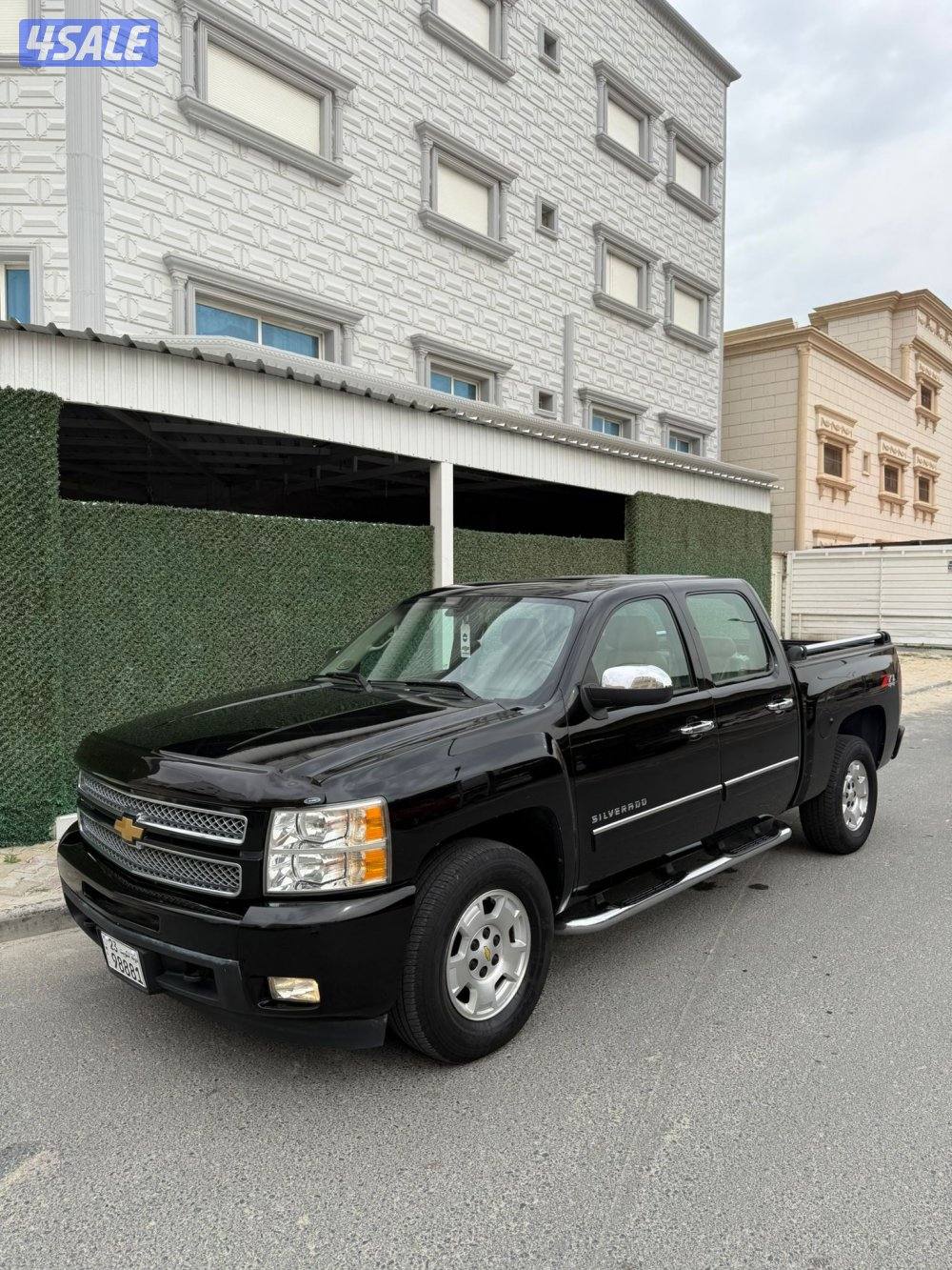 سلفرادو Z71 وارد الخليج موديل 2012 عداد 300 الف2