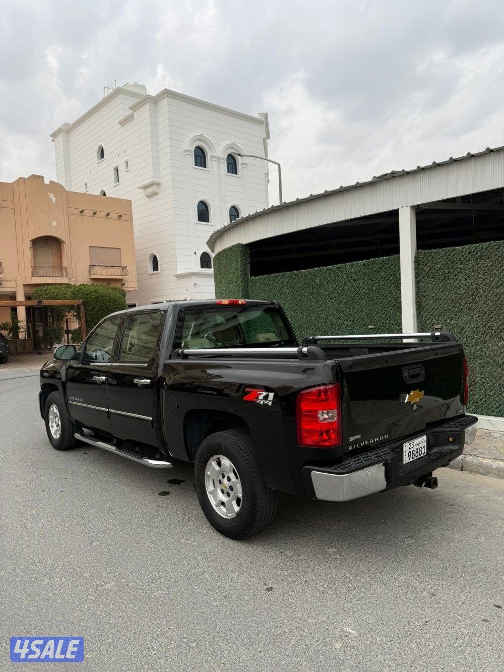 سلفرادو Z71 وارد الخليج موديل 2012 عداد 300 الف5