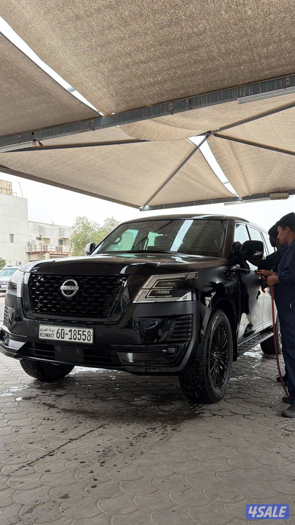 للبيع نيسان باترول كامل المواصفات 6 سلندر بلاتينوم سيتي0