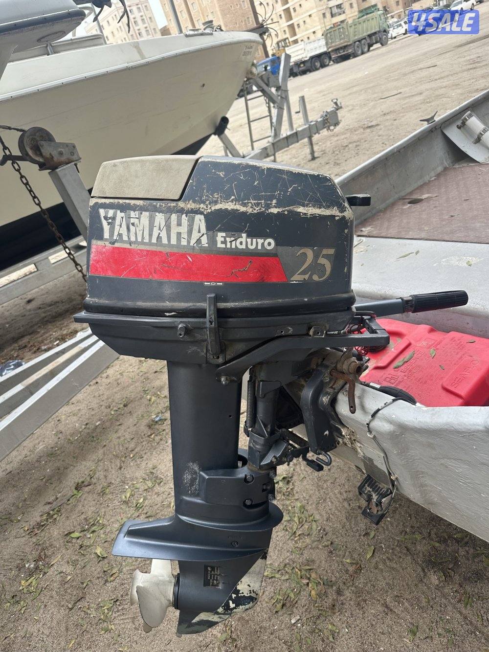 مكينه ياماها٢٥ كانه موديل٢٠٠٥ ستاندر نظيفه جداً ساق قصير0