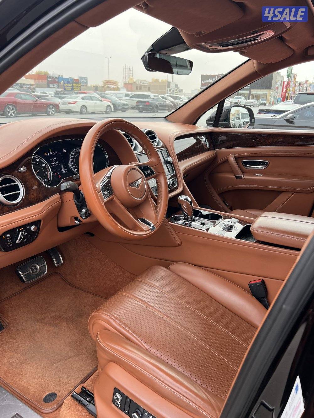 بنتلي - بينتايجا5