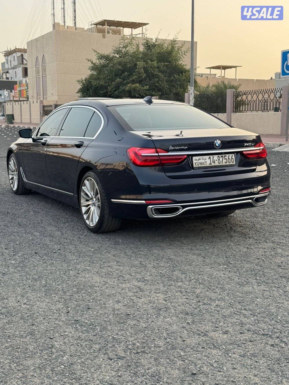 للبيع بي ام شرط الفحص بالكامل1