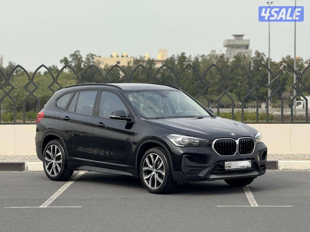 2022 BMWX10