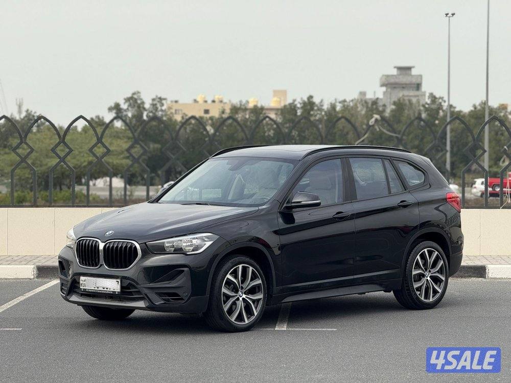 2022 BMWX11