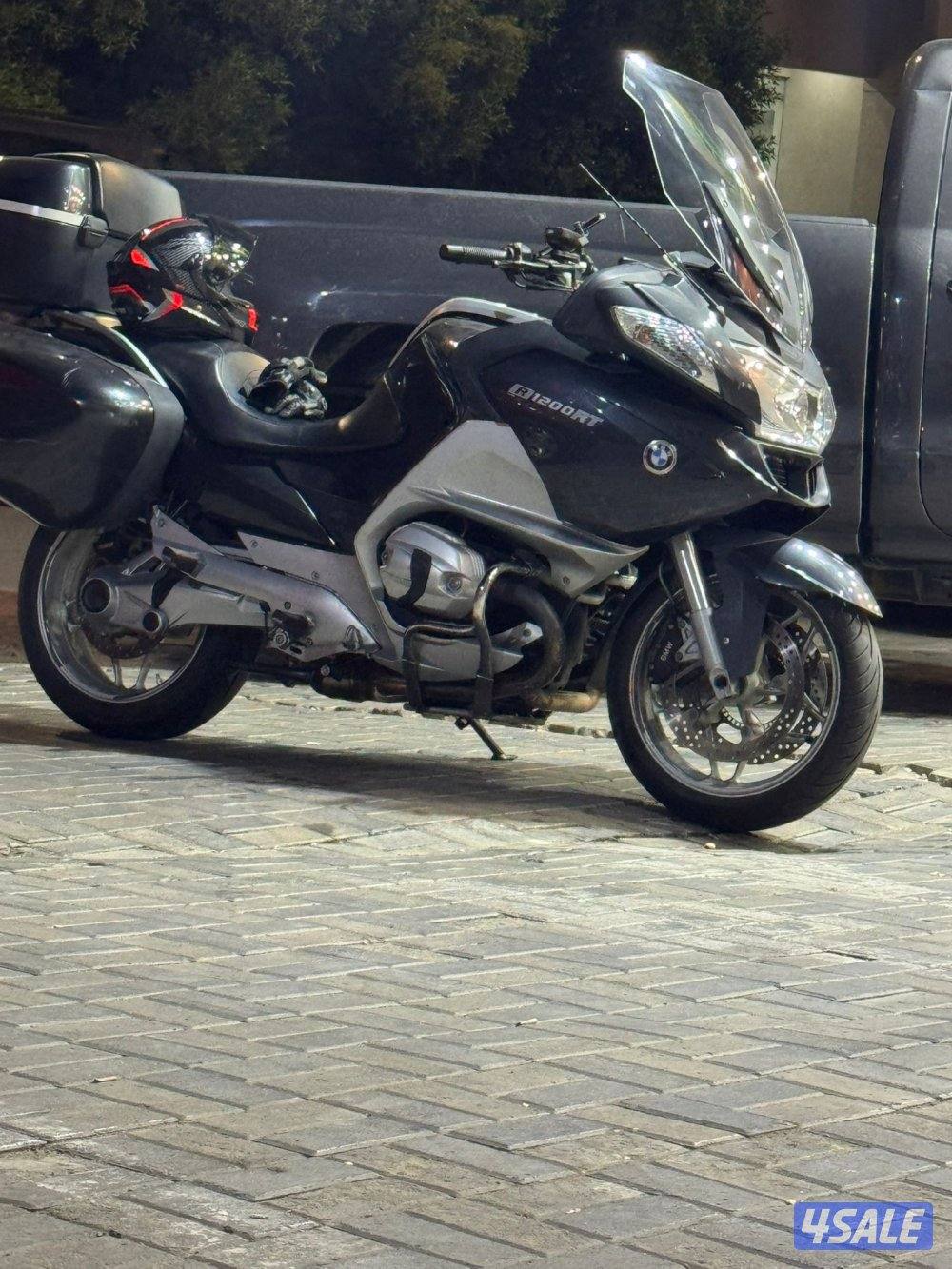 Bmw r1200rt 2011بيع سريعه0
