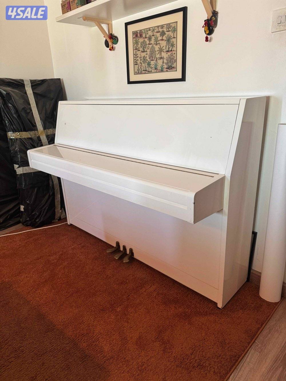 White Yamaha Upright Piano (Made in Japan)3
