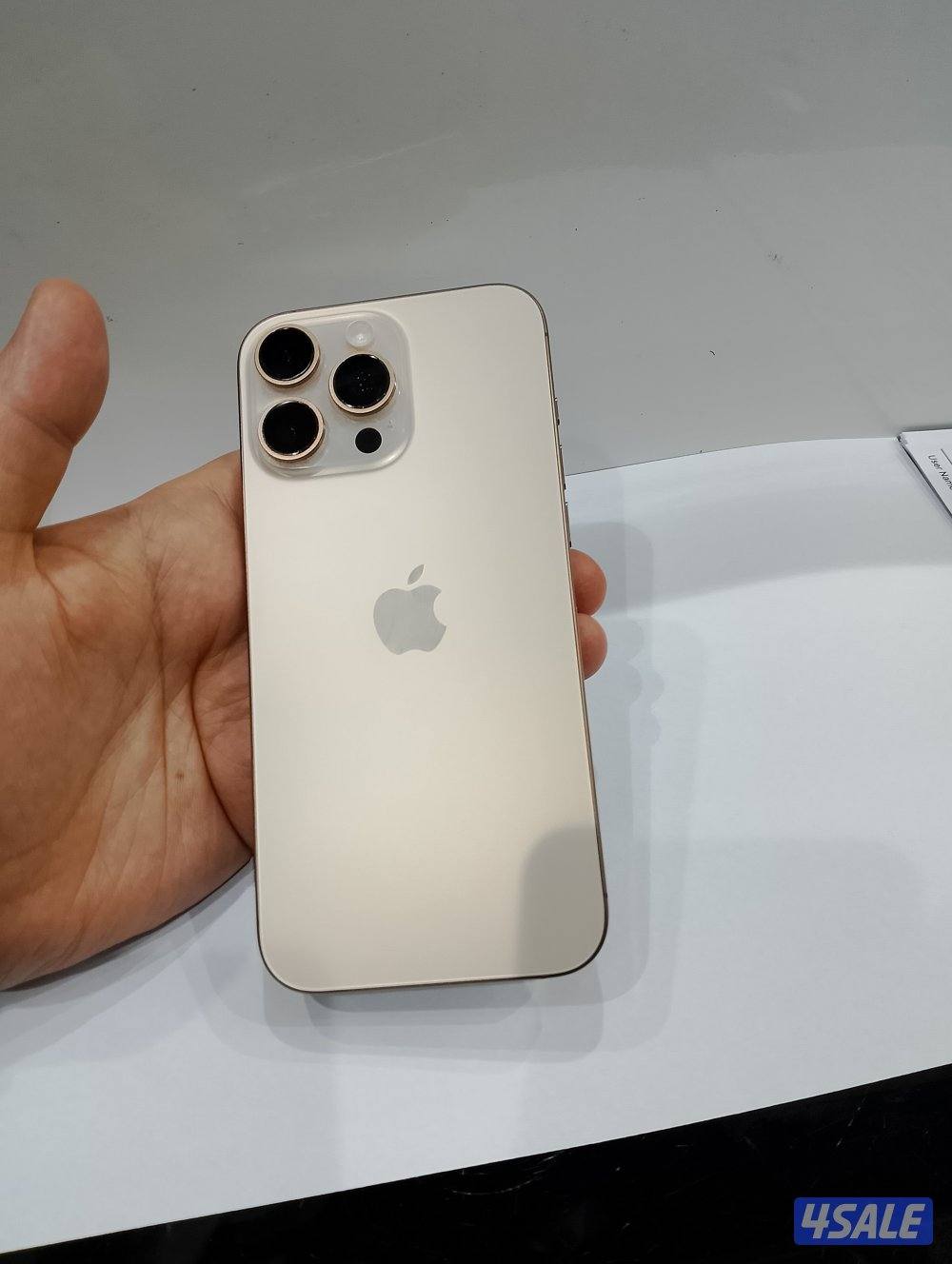 ايفون 16 برو ماكس 256 جيجا بطارية 100%2