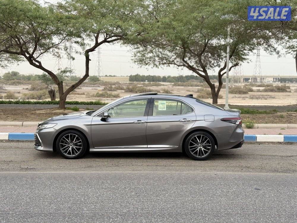 كامري 6 سنلدر 2023 ماشي 80 الف صبغ الوكالة1