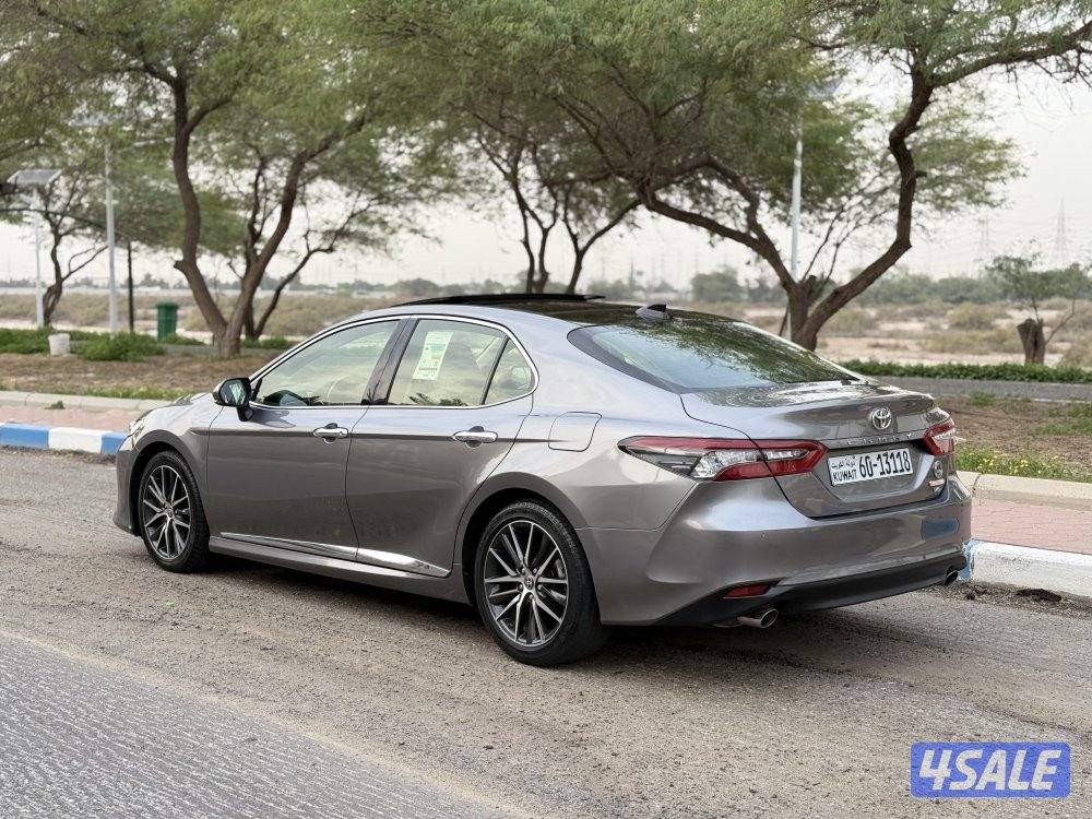 كامري 6 سنلدر 2023 ماشي 80 الف صبغ الوكالة2