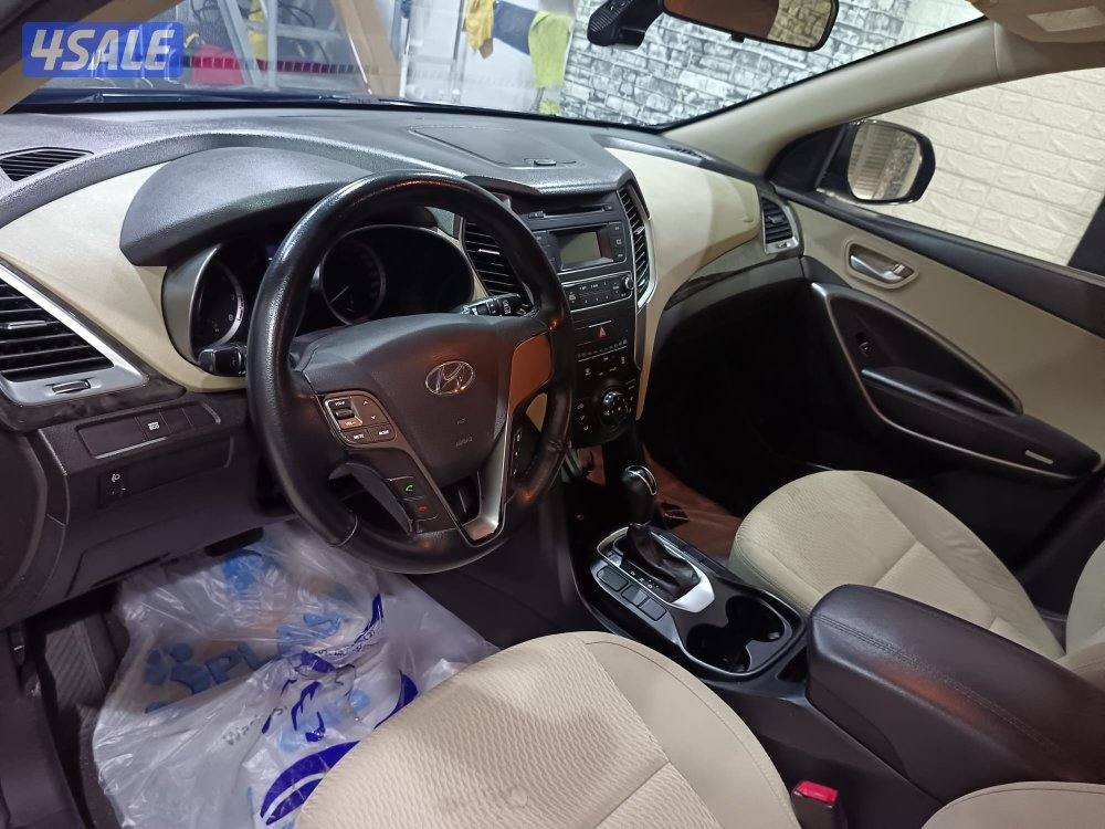 هيونداى سنتافى 2016 عداد 186 كم  بحاله ممتازه4