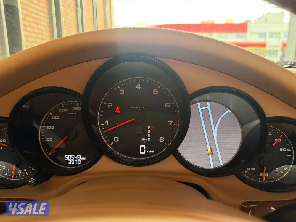 بحاله نادره عداد 50،000 كم12