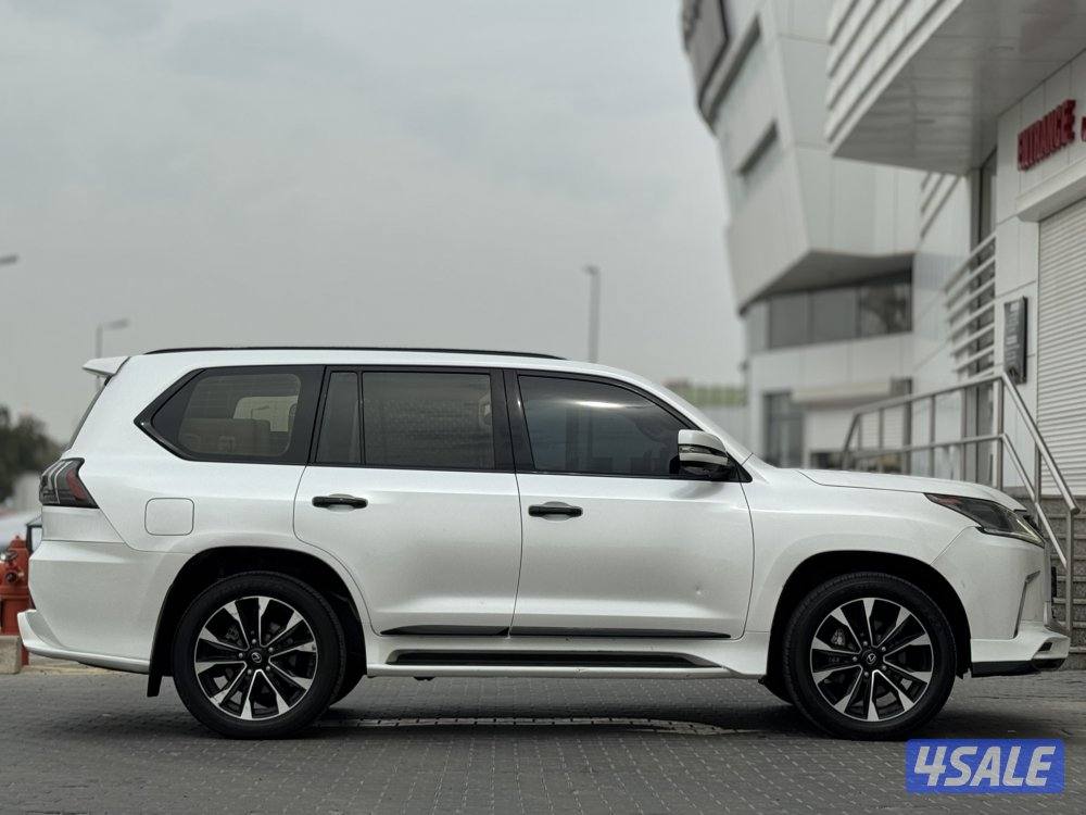 للبيع حسب لكزس LX570 S موديل 20213
