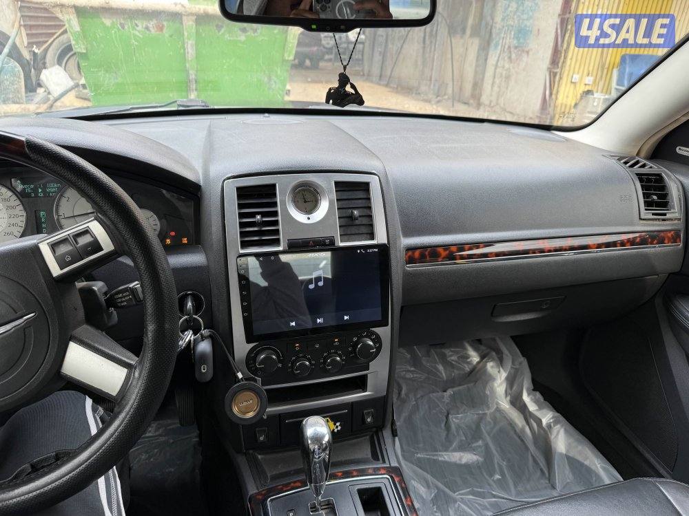 البيع كرايزلر 2010 8 سلندر هيمي5