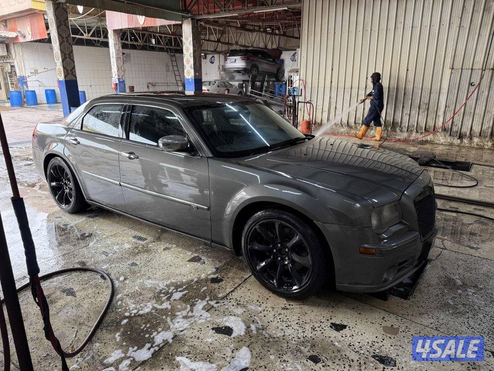 البيع كرايزلر 2010 8 سلندر هيمي7