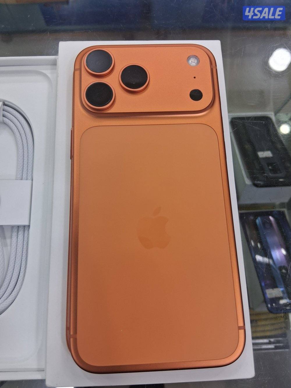 ايفون ١٧بروماكس ٥١٢ جيجا برتقالي بطاريه ١٠٠%1