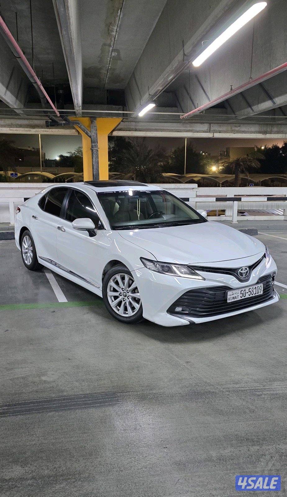 كامري موديل 2018 فل ابشن 4 سلندر0