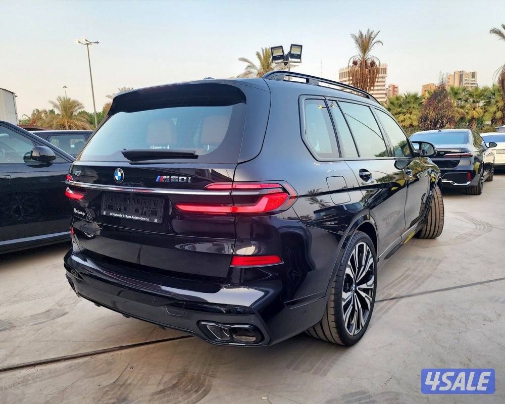 BMW X7 M11