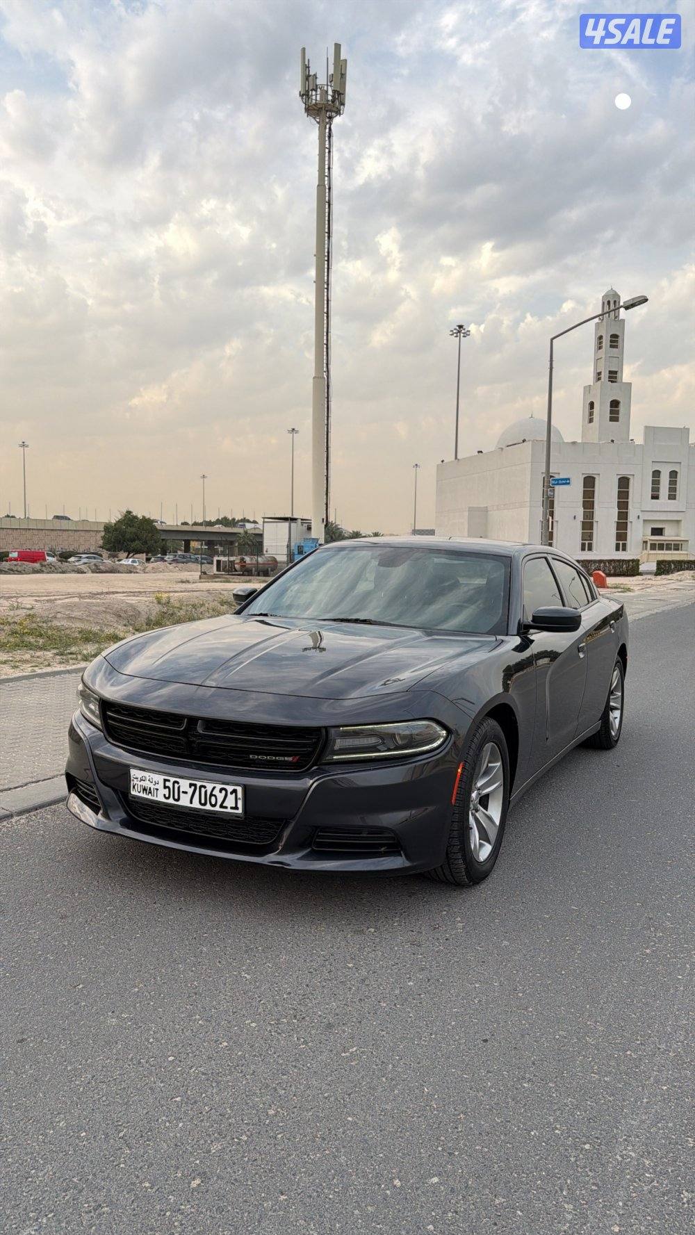 تشارجر 2019 SXT1