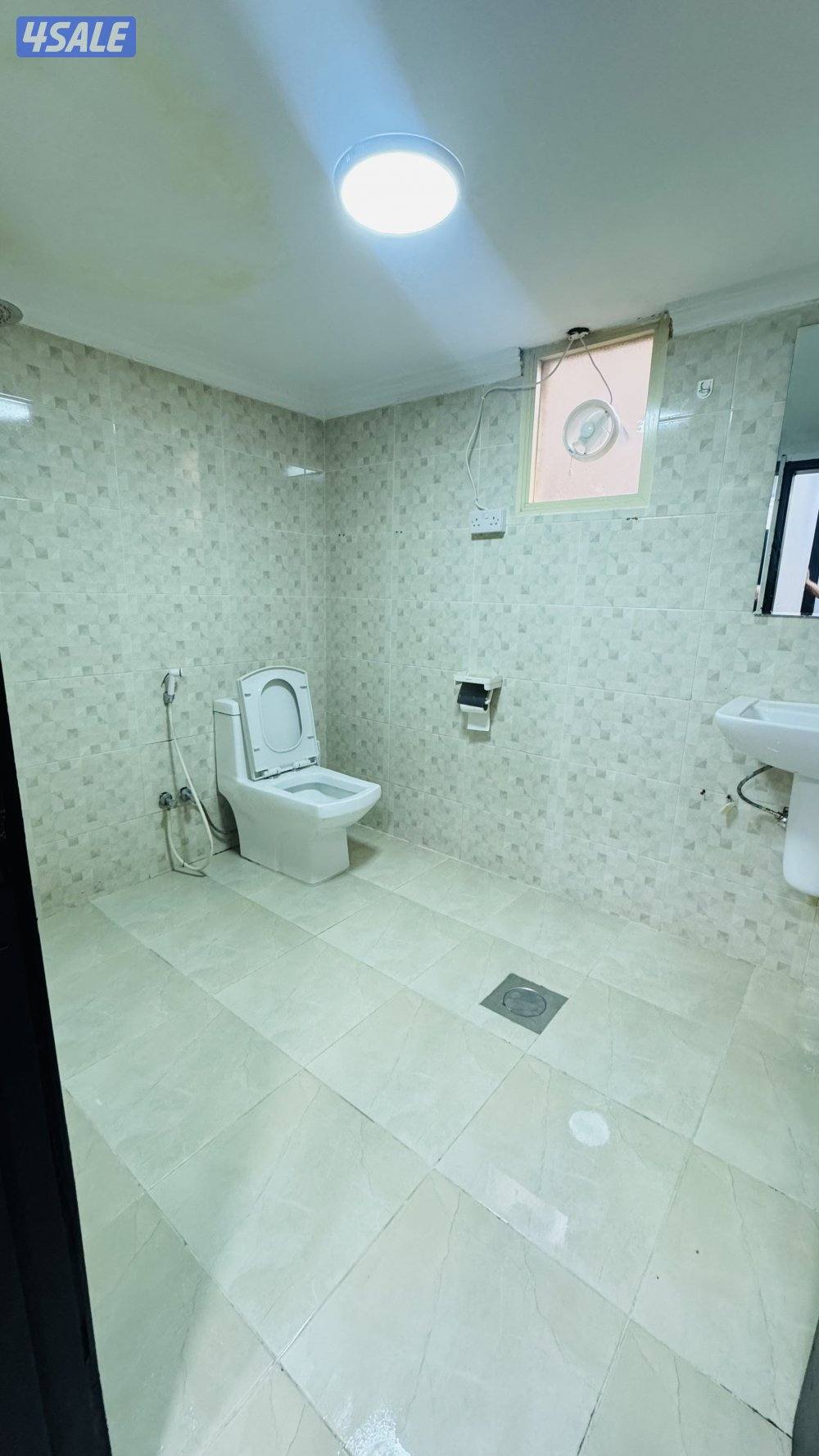 شقه للإيجار بحولي تشطيب سوبر لوكس7