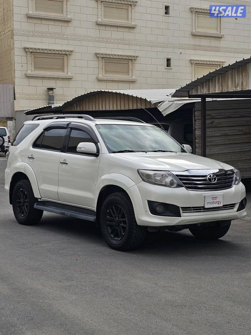 Toyota Fortuner sr5 20120