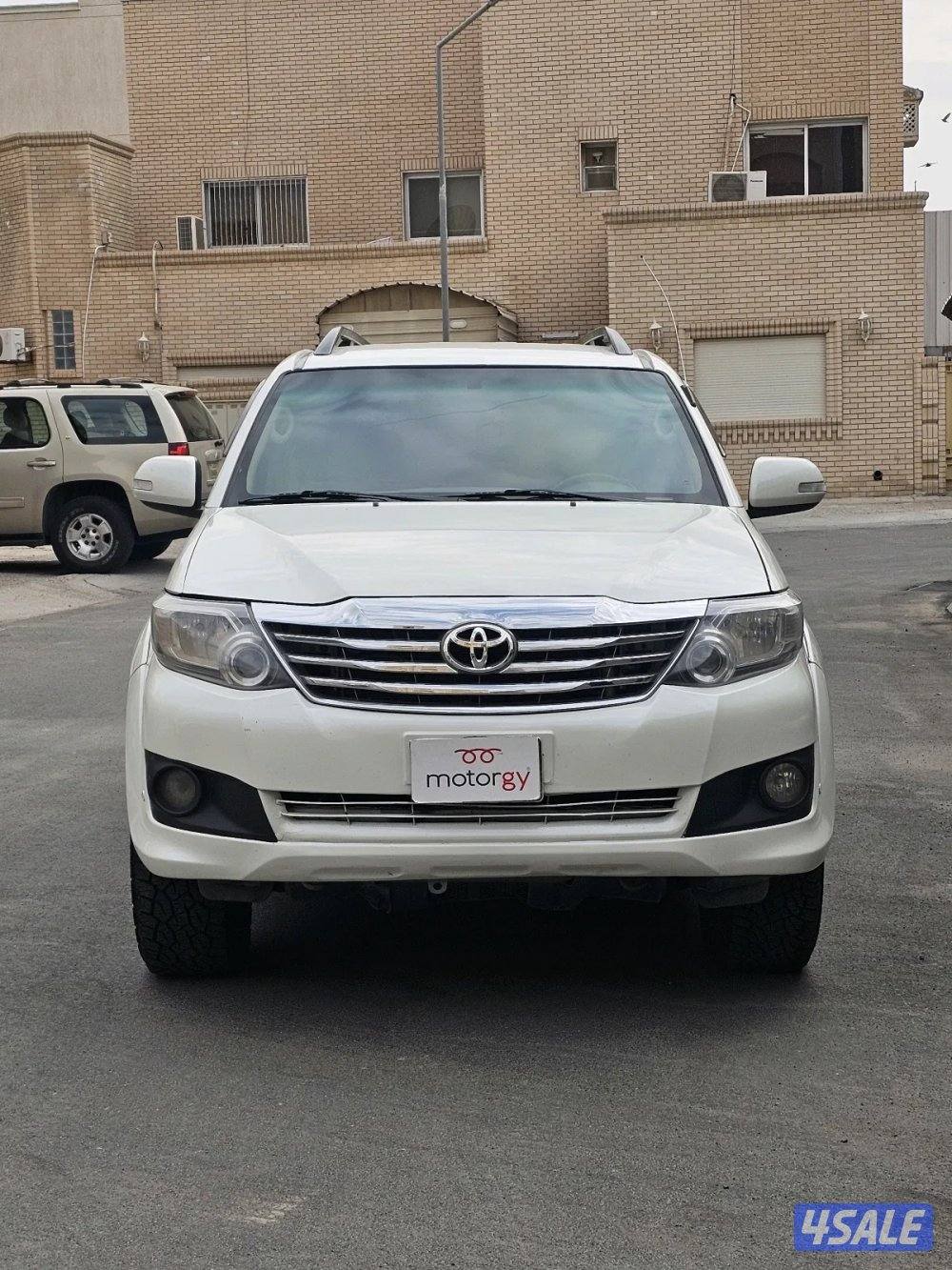 Toyota Fortuner sr5 20129